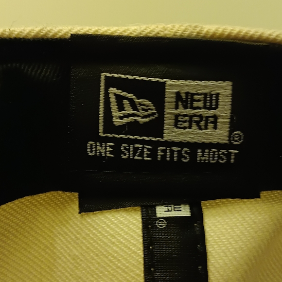 New Era Baltimore Raven Snap Back (A-Frame) - Cream with Chrome Color Dim - Picture 2 of 5